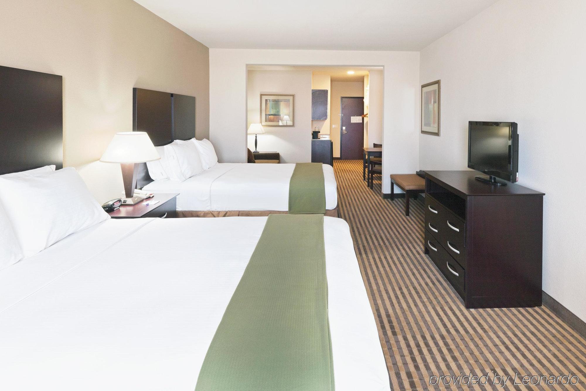 Holiday Inn Express & Suites Brady By Ihg Cameră foto