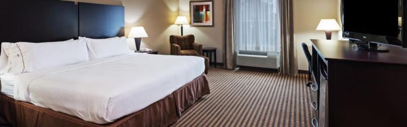 Holiday Inn Express & Suites Brady By Ihg Exterior foto